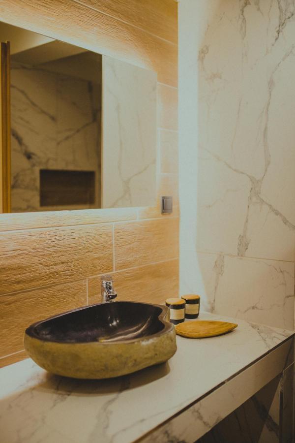 Peri Elxis Luxury Suites Mouresi Exterior foto